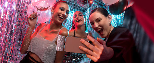 iWALK Upgraded Sparkly Portable Charger 22.5W, 5000mAh Power Bank for iPhone 17/16/15 Series, Mini Battery Pack with Built-in USB-C Connector Compatible with Samsung S25/24, iPad Pro/Air, AirPods